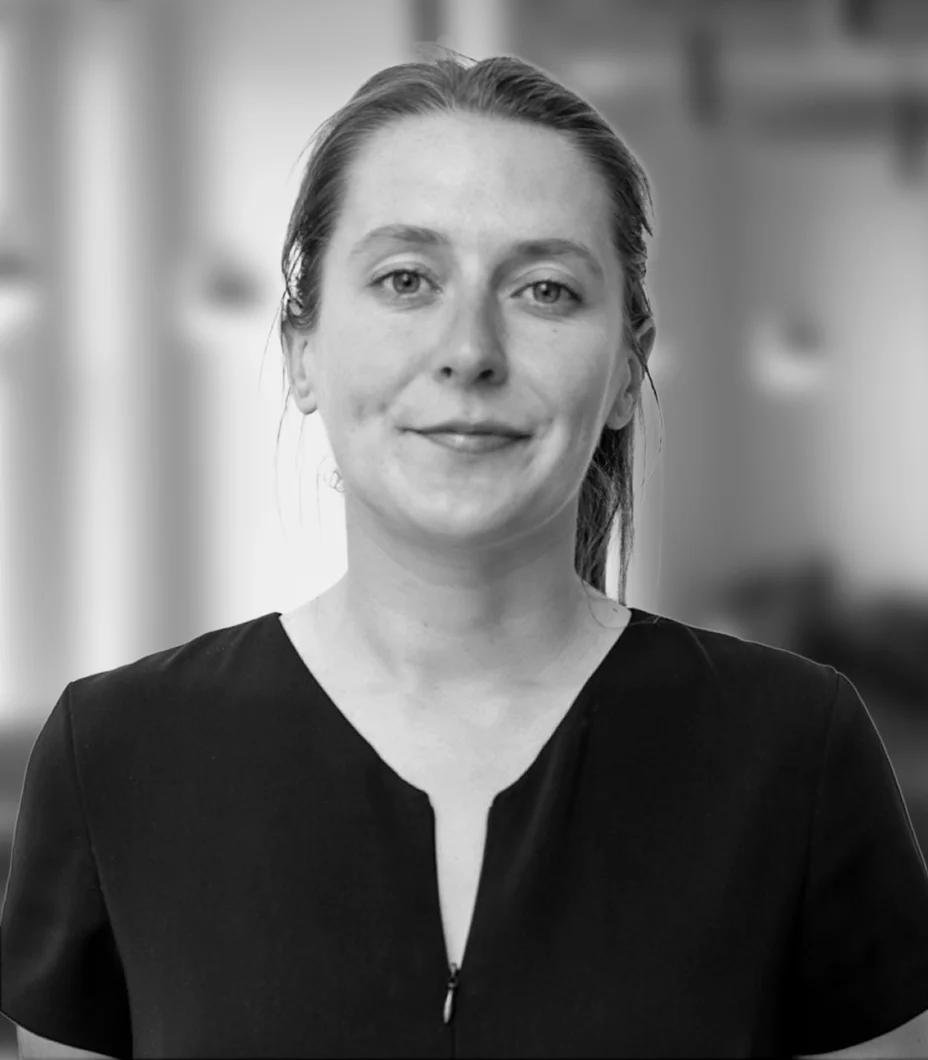 Katie Emms Headshot
